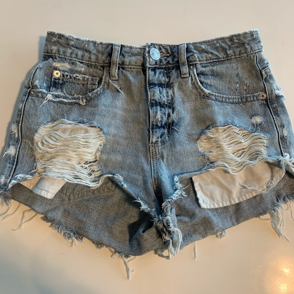 Garage High waisted Jean Shorts - Picture 1 of 3